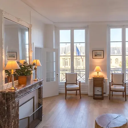 Exclusive On The Marais